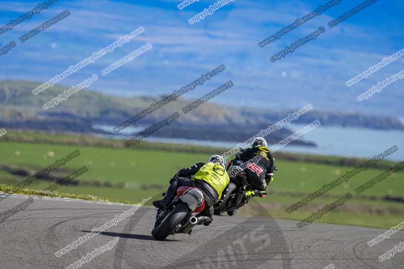 anglesey no limits trackday;anglesey photographs;anglesey trackday photographs;enduro digital images;event digital images;eventdigitalimages;no limits trackdays;peter wileman photography;racing digital images;trac mon;trackday digital images;trackday photos;ty croes
